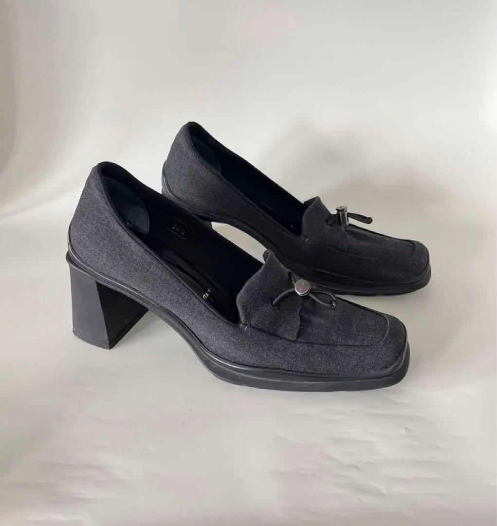 美品Pradaプラダブラックグレーヒール付きモカシンパンプス36.5