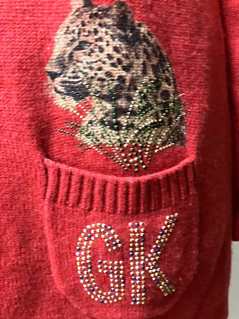 伊太利屋 ❤️GKスパンコール付ワンポイント豹レッド タートルロングセーター 美品