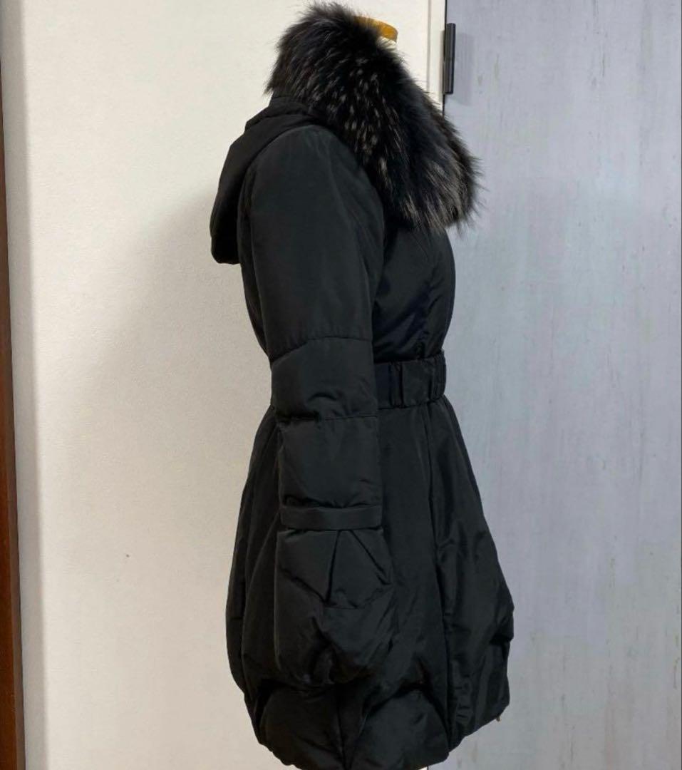 美品フォックスファー　ダウンコート　フード取り外し可能　　Aライン ブラック