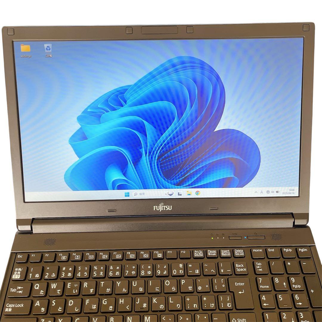 Windows 11 オフィス2024年メモリ16G SSD 256GB 富士通