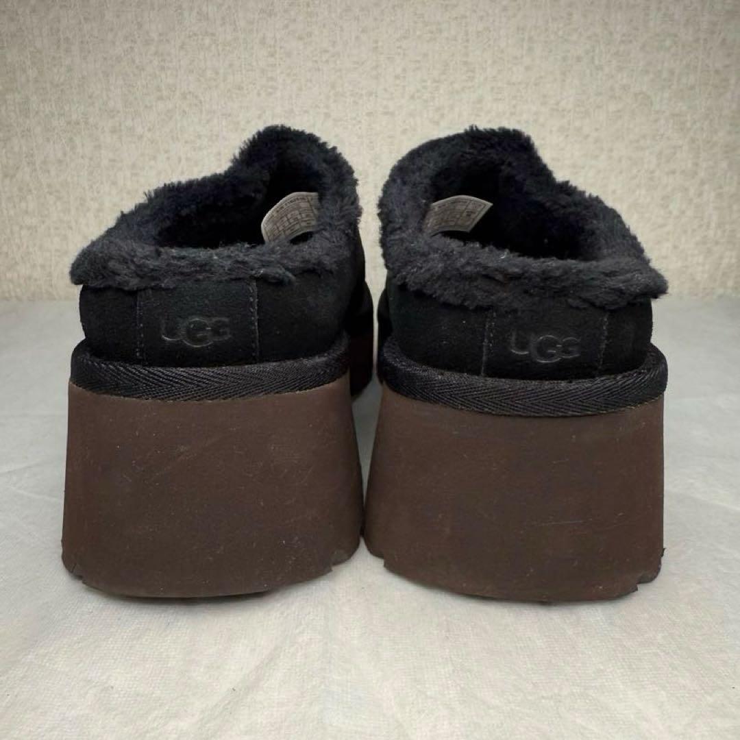 しちさぶ　UGG／アグ　ニューハイツ コージー クロッグ 厚底　ブラック