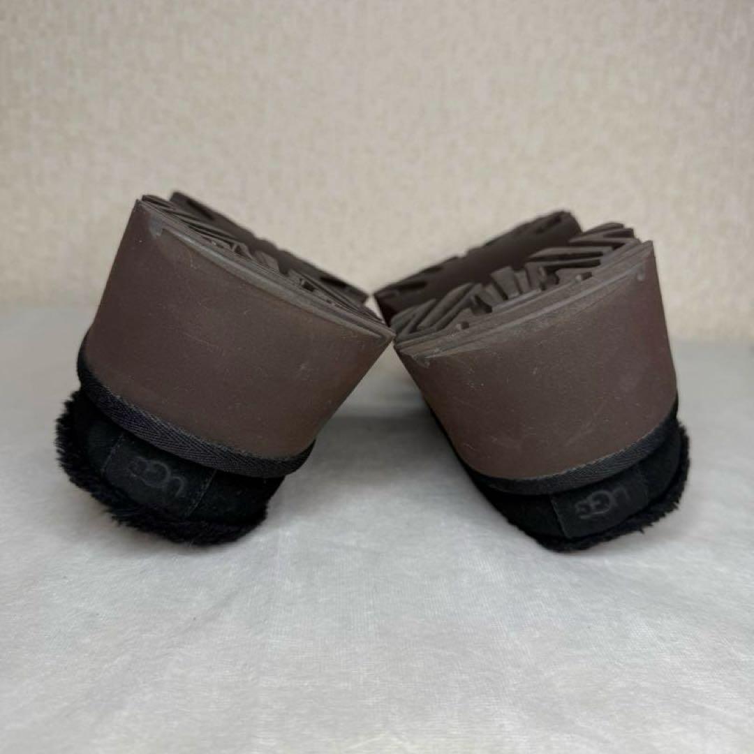 しちさぶ　UGG／アグ　ニューハイツ コージー クロッグ 厚底　ブラック