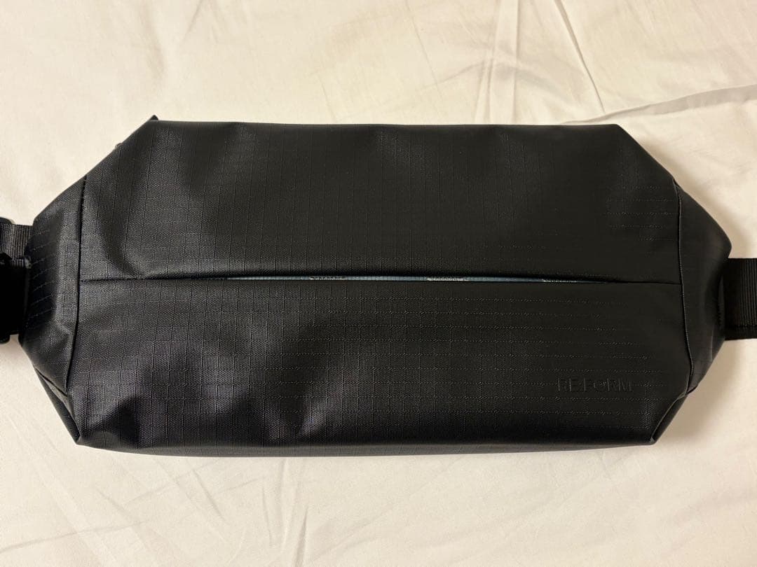 【新品未使用】RE:FORM XB:01 CROSSBODY 3L