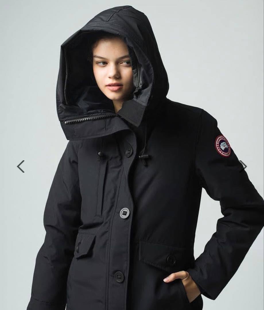 新品未使用　カナダグース  のアウター