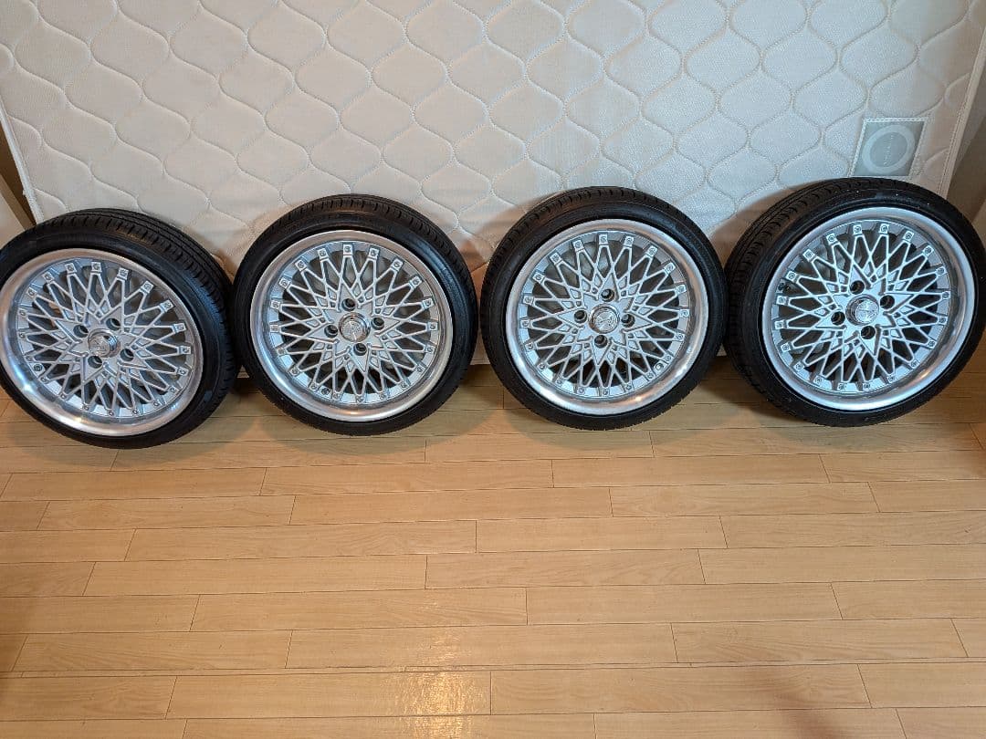 15インチ　メッシュホイール