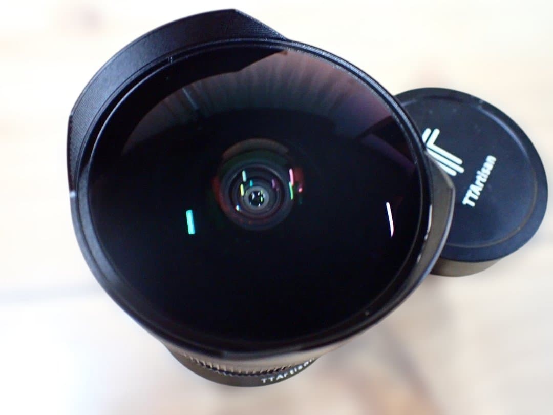 銘匠光学 TTArtisan 11mm f/2.8 Fisheye RFマウント