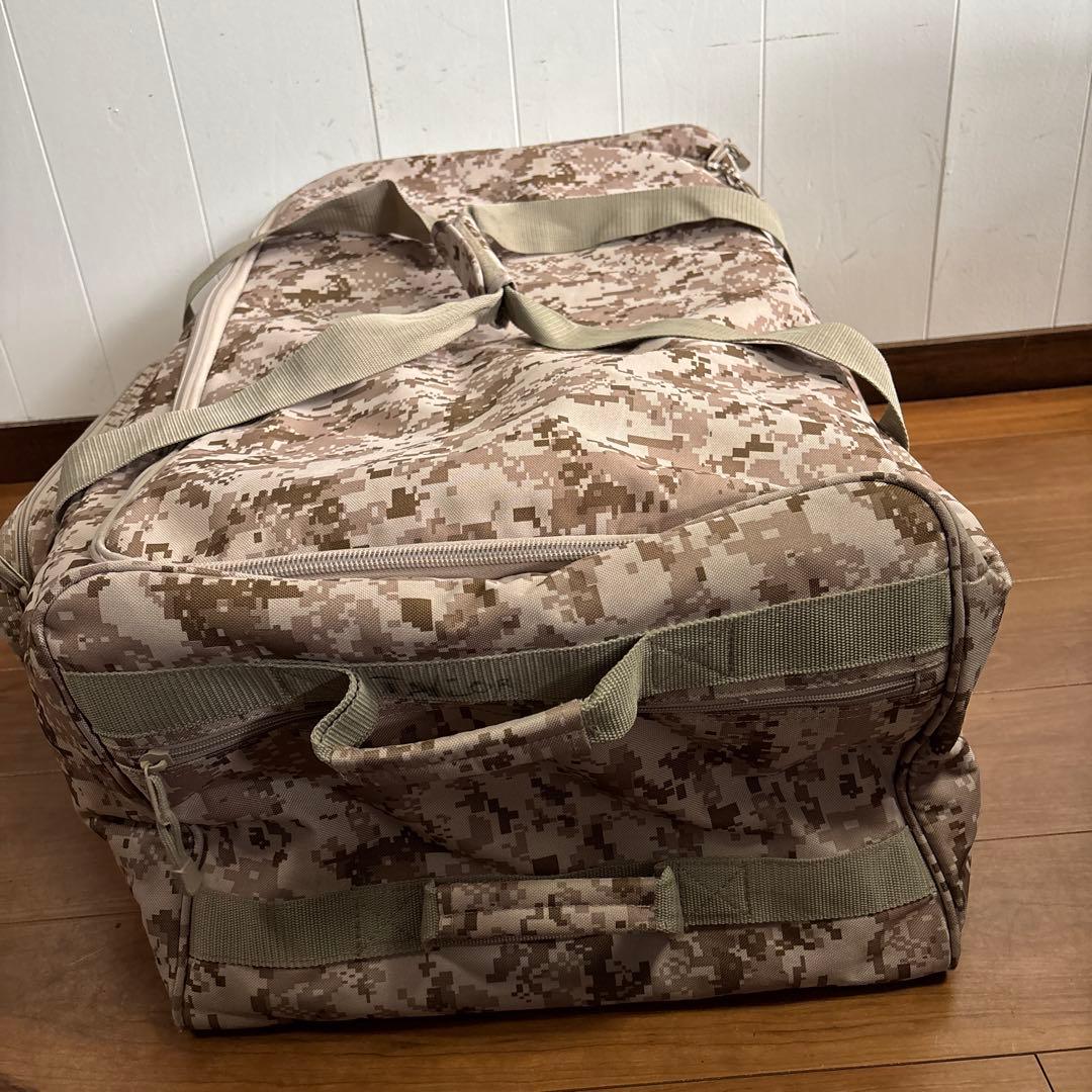 米軍放出品　DESERT MARPAT キャリーケース　シーバック　送料無料