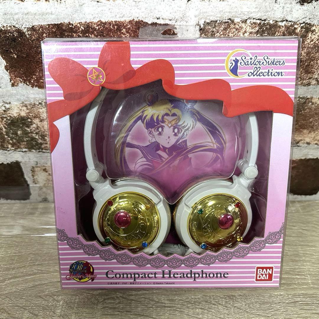 未開封　美少女戦士セーラームーン コンパクトステレオヘッドフォン　変身ブローチ