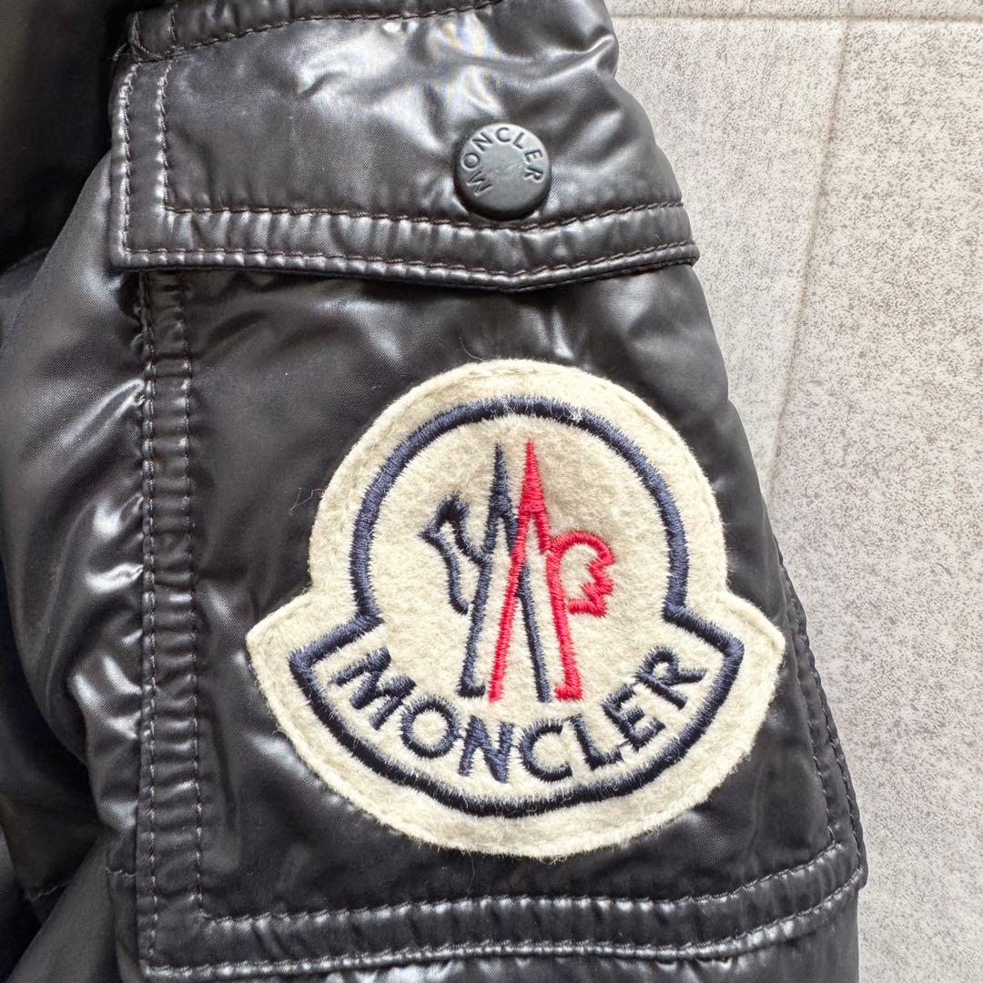 モンクレール　BADIA　ダウンジャケット　黒　シャイニーブラック　フード　1