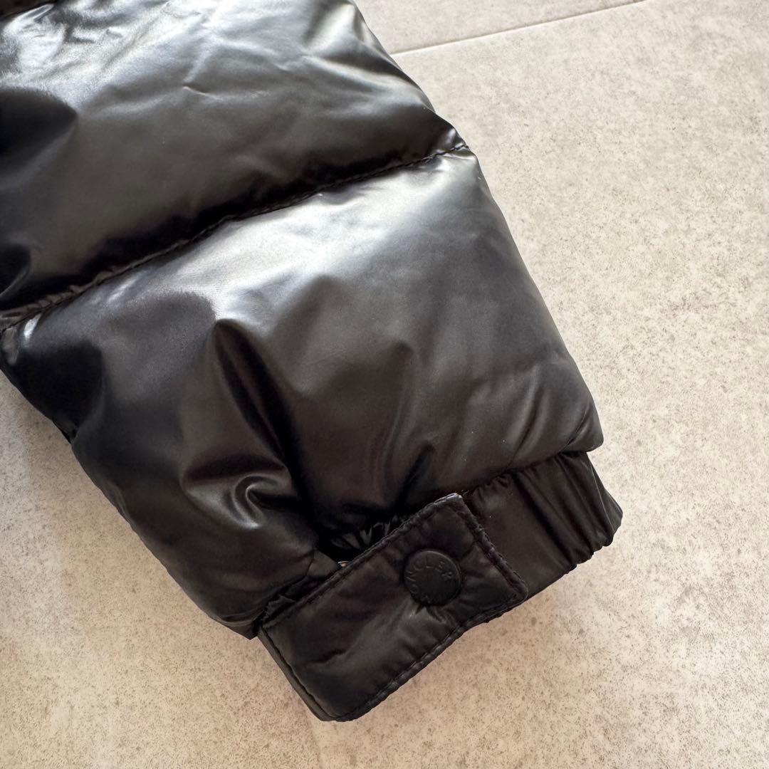 モンクレール　BADIA　ダウンジャケット　黒　シャイニーブラック　フード　1