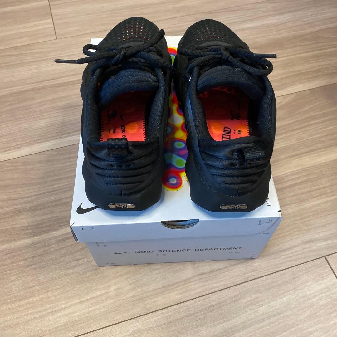 美品 Nike Mind スニーカー ブラック/オレンジ