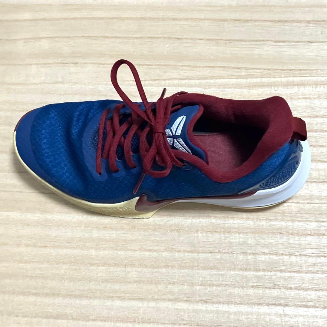 美品 NIKE KOBE MAMBA FOCUS ブルー 25.5cm