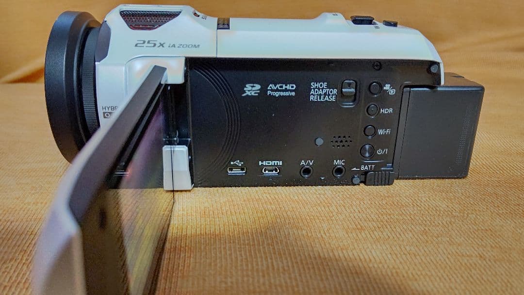 ほぼ未使用 Panasonic 4Kビデオカメラ 25倍ズームHC-VX990M