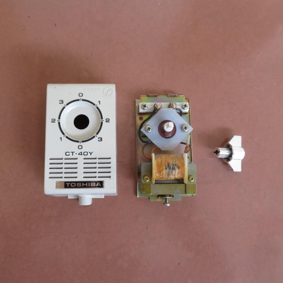 東芝天井扇風機（CT-40Y）昭和レトロ　TOSHIBA 旋回扇天井扇【送料込】