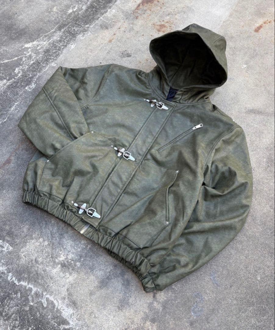 BELVETジャケットStar-Studded Leather Jacket