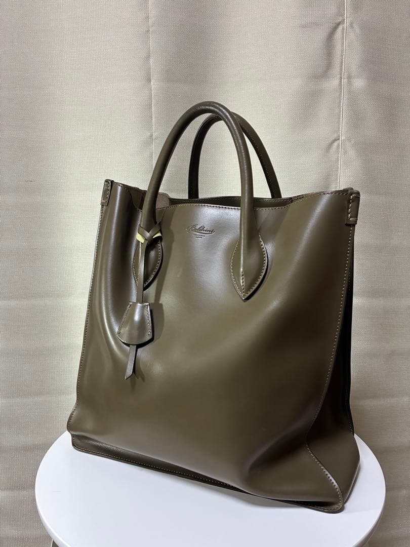 ボルドリーニ　オリーブグリーン レザートートバッグ