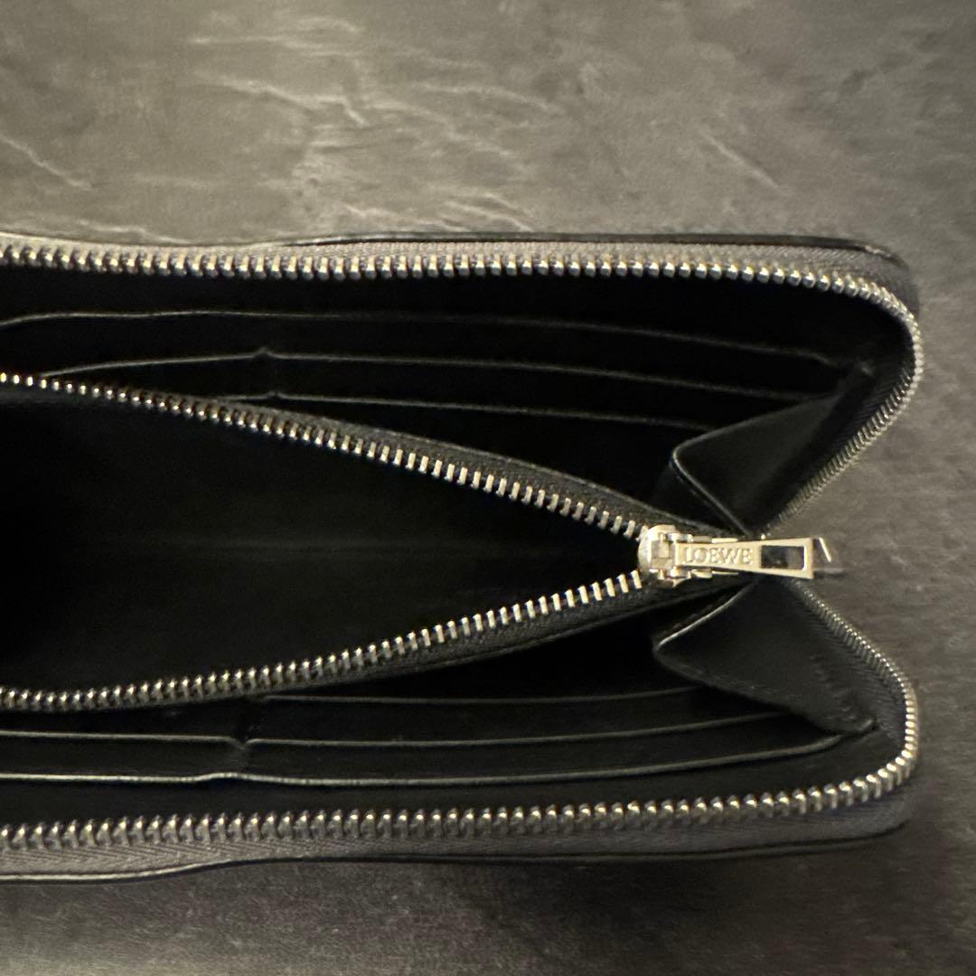 LOEWE ジップアラウンド ウォレット (ソフトグレインカーフ)
