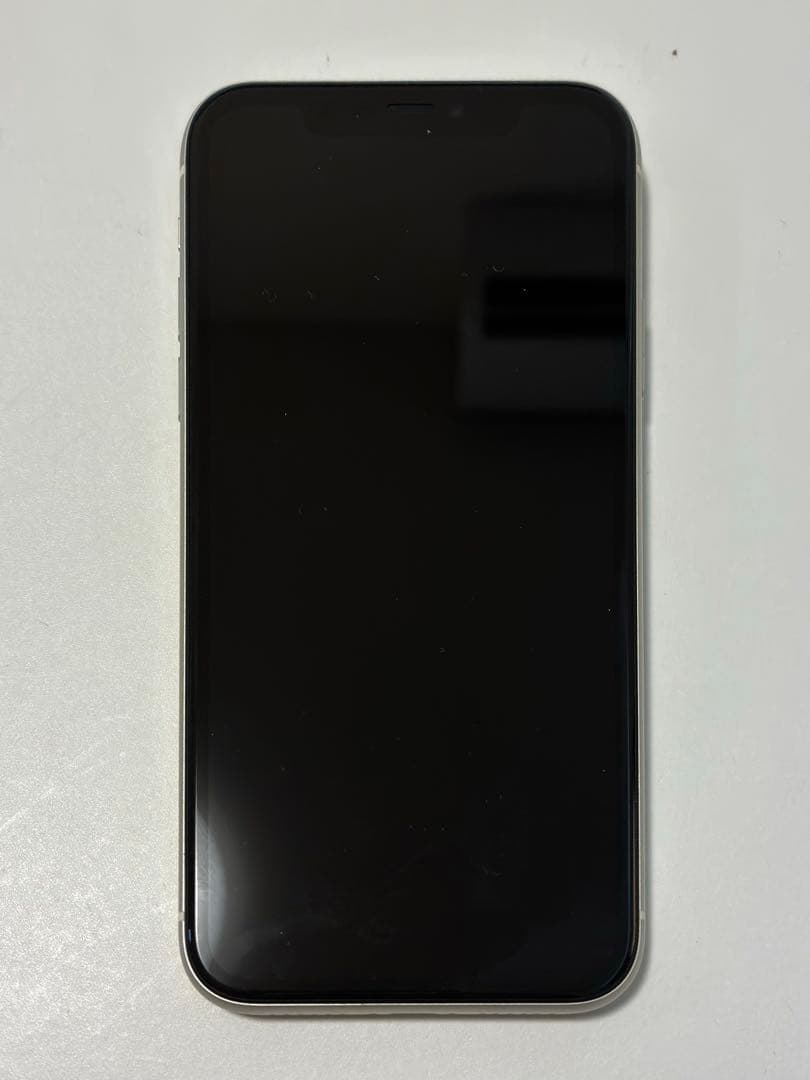 Apple iPhone 11 ホワイト 本体 SIMフリー