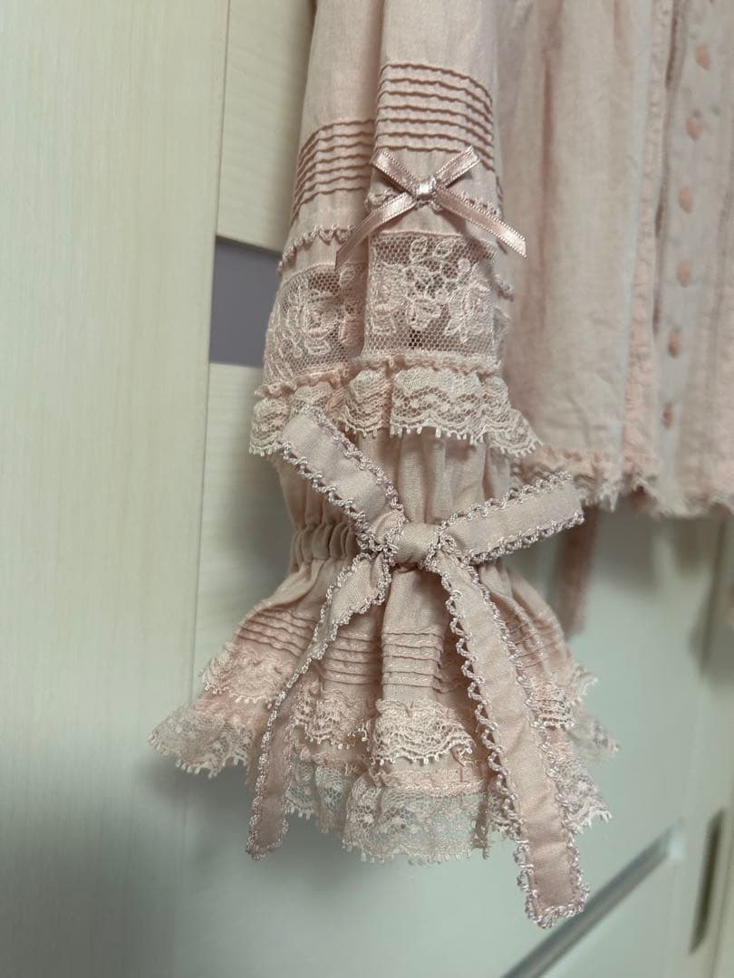 ピンクハウス 豪華なレースのブラウス