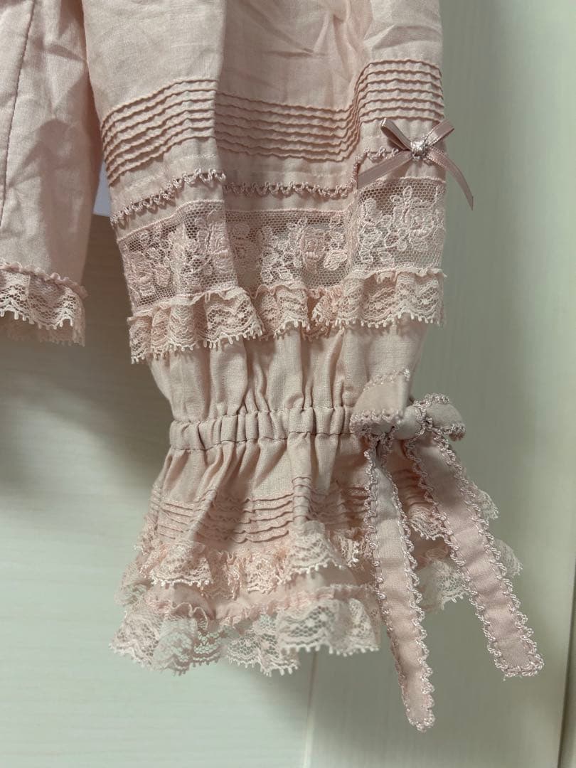 ピンクハウス 豪華なレースのブラウス
