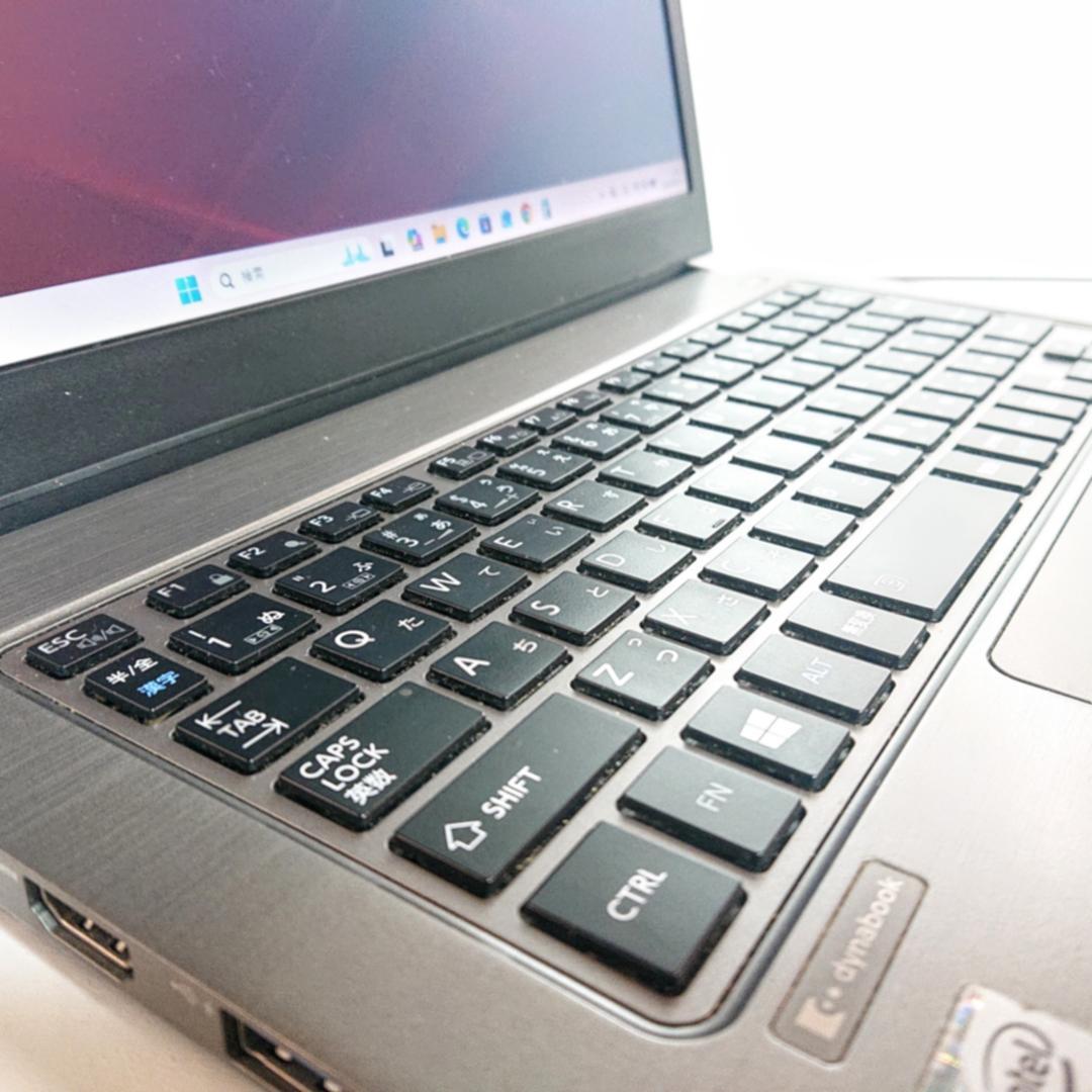 美品！Dynabook R63/P第5世代Core i5 [435]