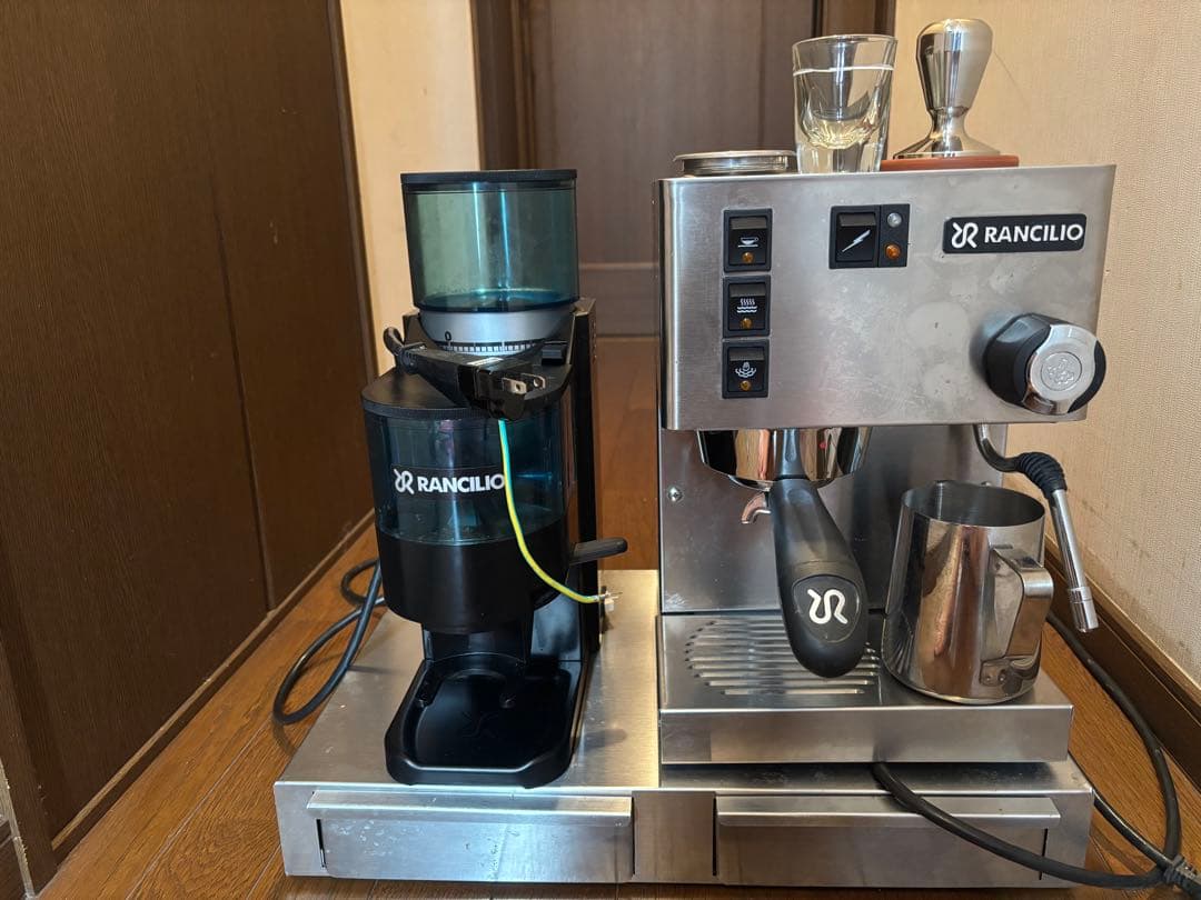 ランチリオ エスプレッソマシンSILVIA・ROCKY　専用ベース付きセット