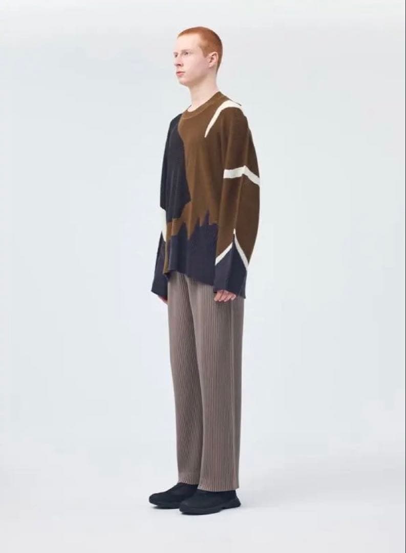 【新品未使用】イッセイミヤケオムプリッセ　ニット　ブラウン