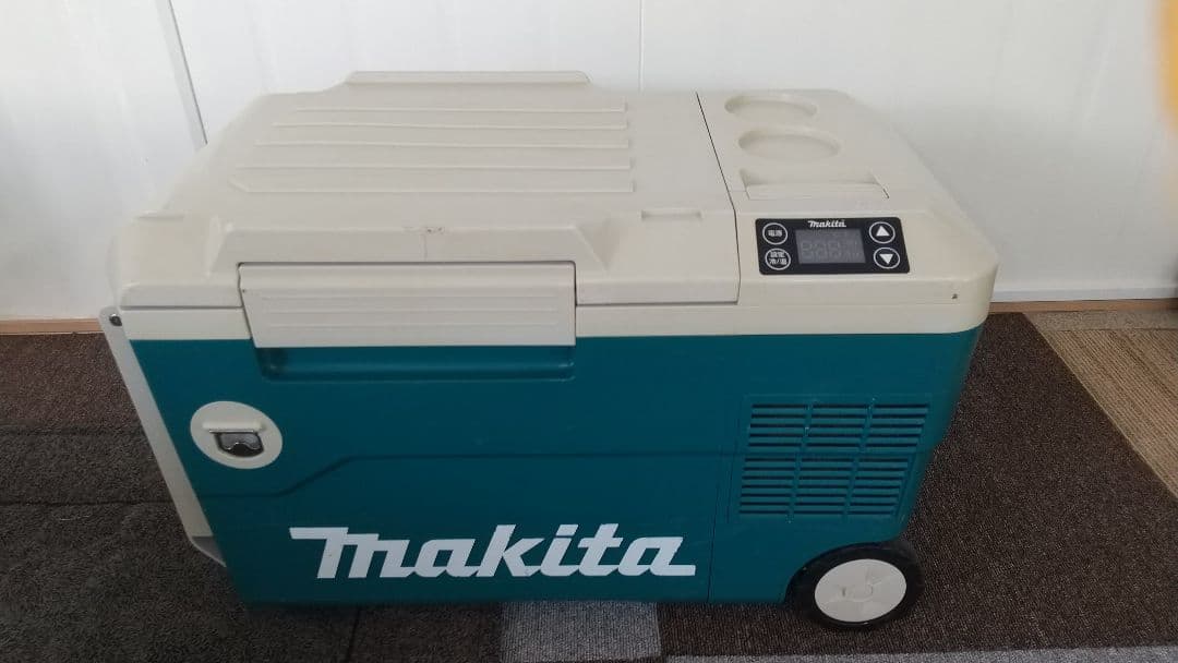 マキタ充電式保冷温庫CW180D 20L