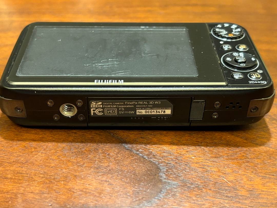 デジタルカメラ FUJIFILM FinePix REAL 3D W3