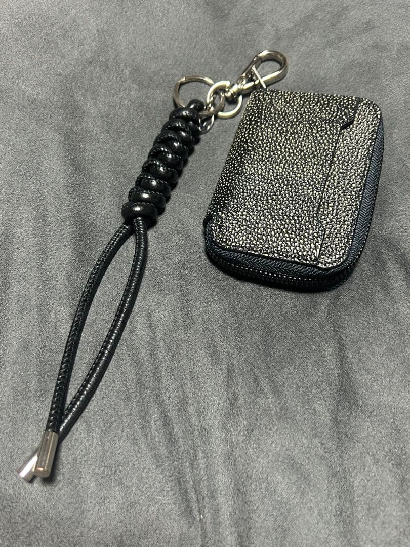 【匿名配送】itti イッチ カードケース ケース 財布　チャーム