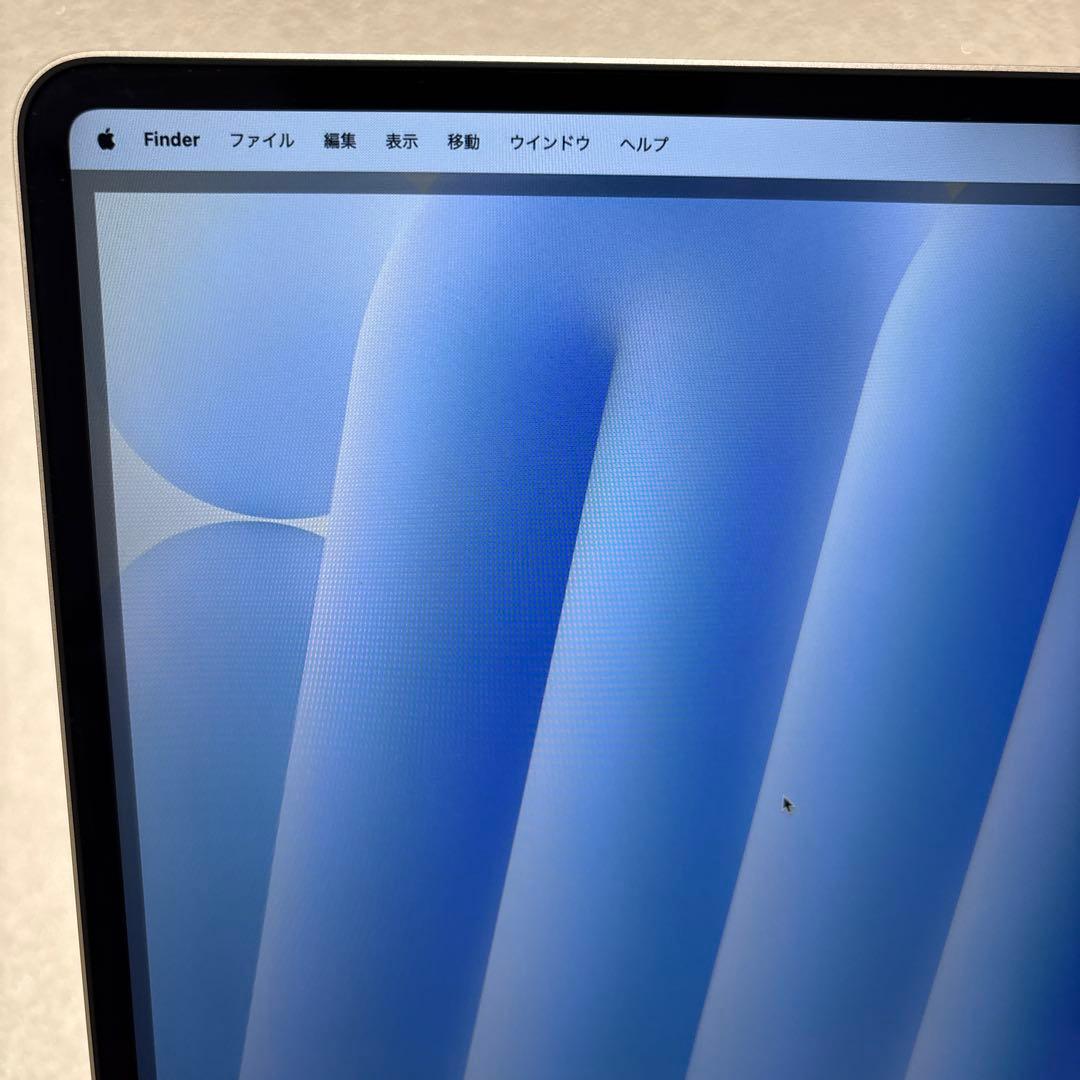 MacBook Air M2 ケース付き