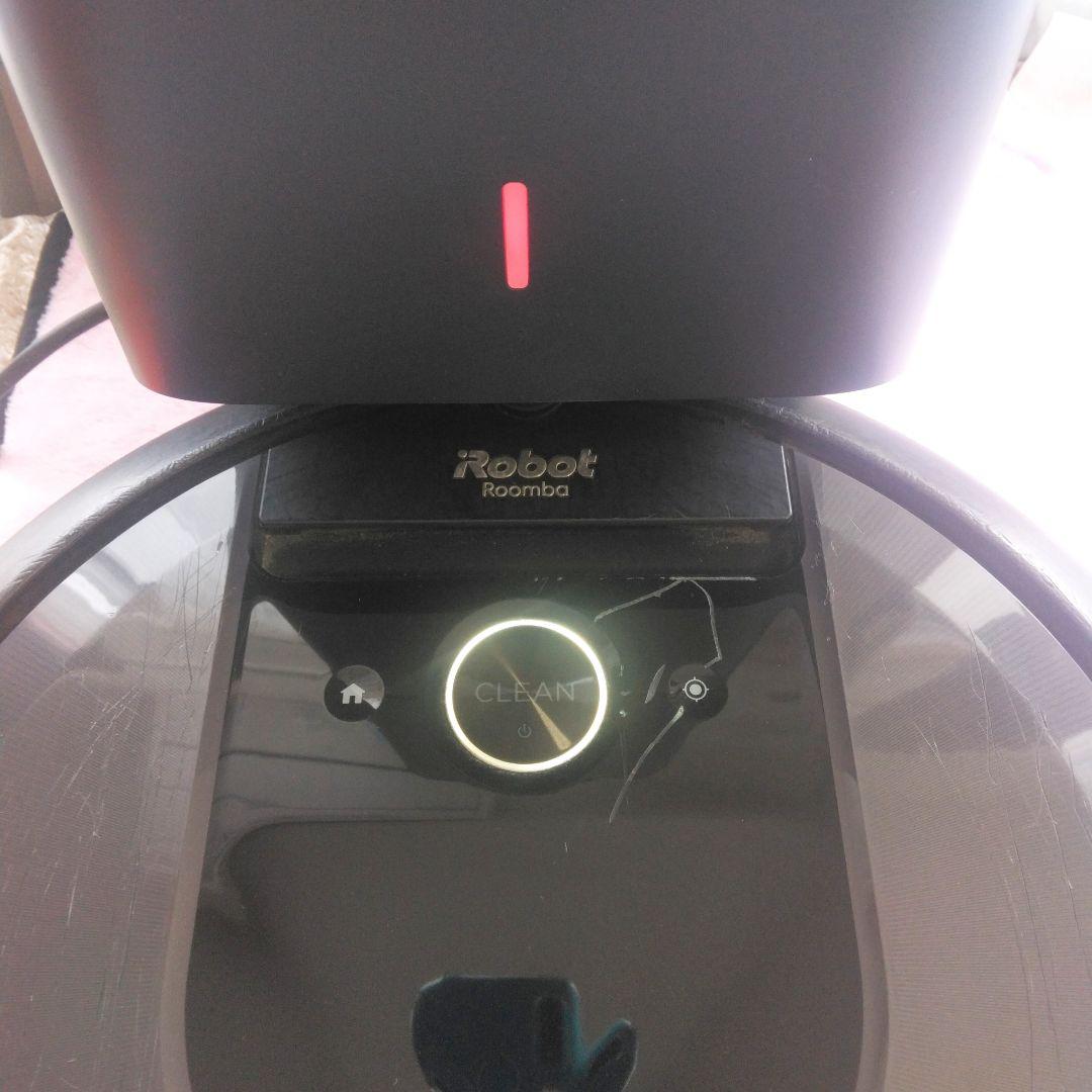 中古傷多数のため低価格！ 動作/充電確認OK Roomba i7