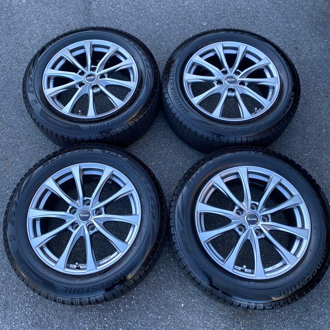 中古バリ溝‼️ブリヂストンスタッドレスセット215/60R17カローラクロス