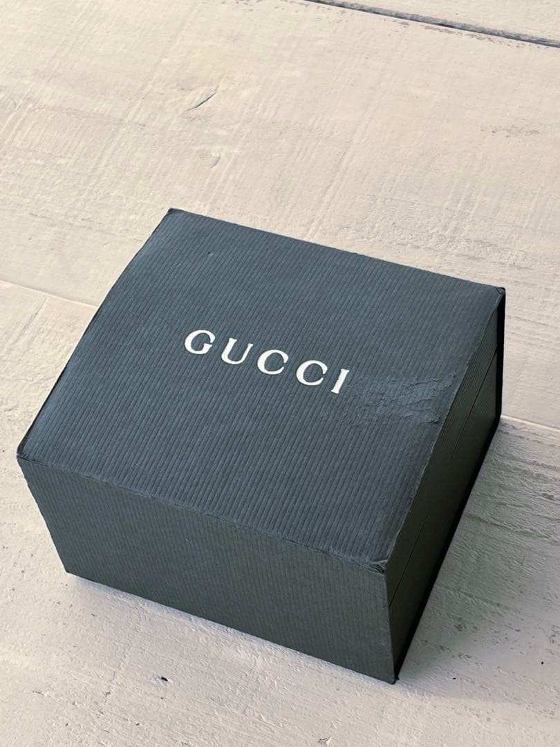 GUCCI腕時計5200M シェリーライン ステンレススチール