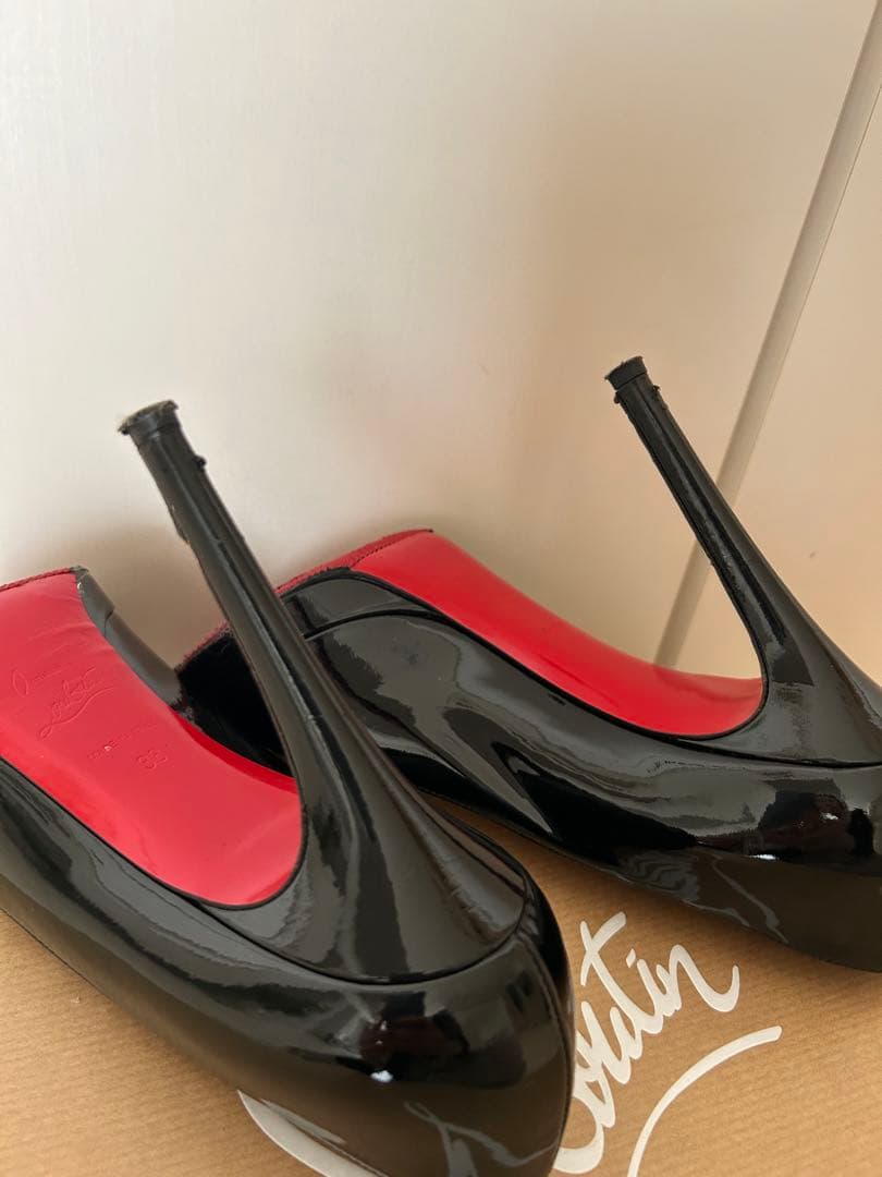 Christian Louboutin 黒 ハイヒール　38