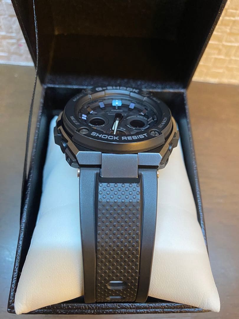 【極美品】G-SHOCK GST-W300G-1A1JF 電波ソーラー