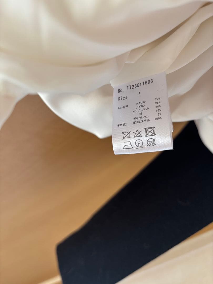 トップス Thetoe Aachen Balloon Peplum