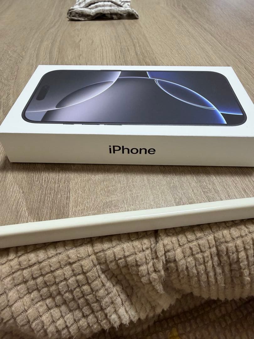 スマートフォン本体 iPhone 16pro256g