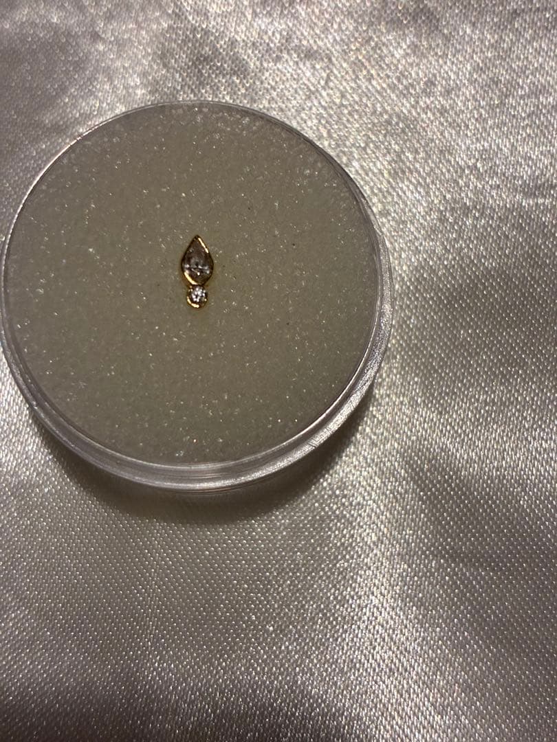 アナトメタル　アイコンエンド　 YG/CZ 14ゲージネジ式(片耳用)