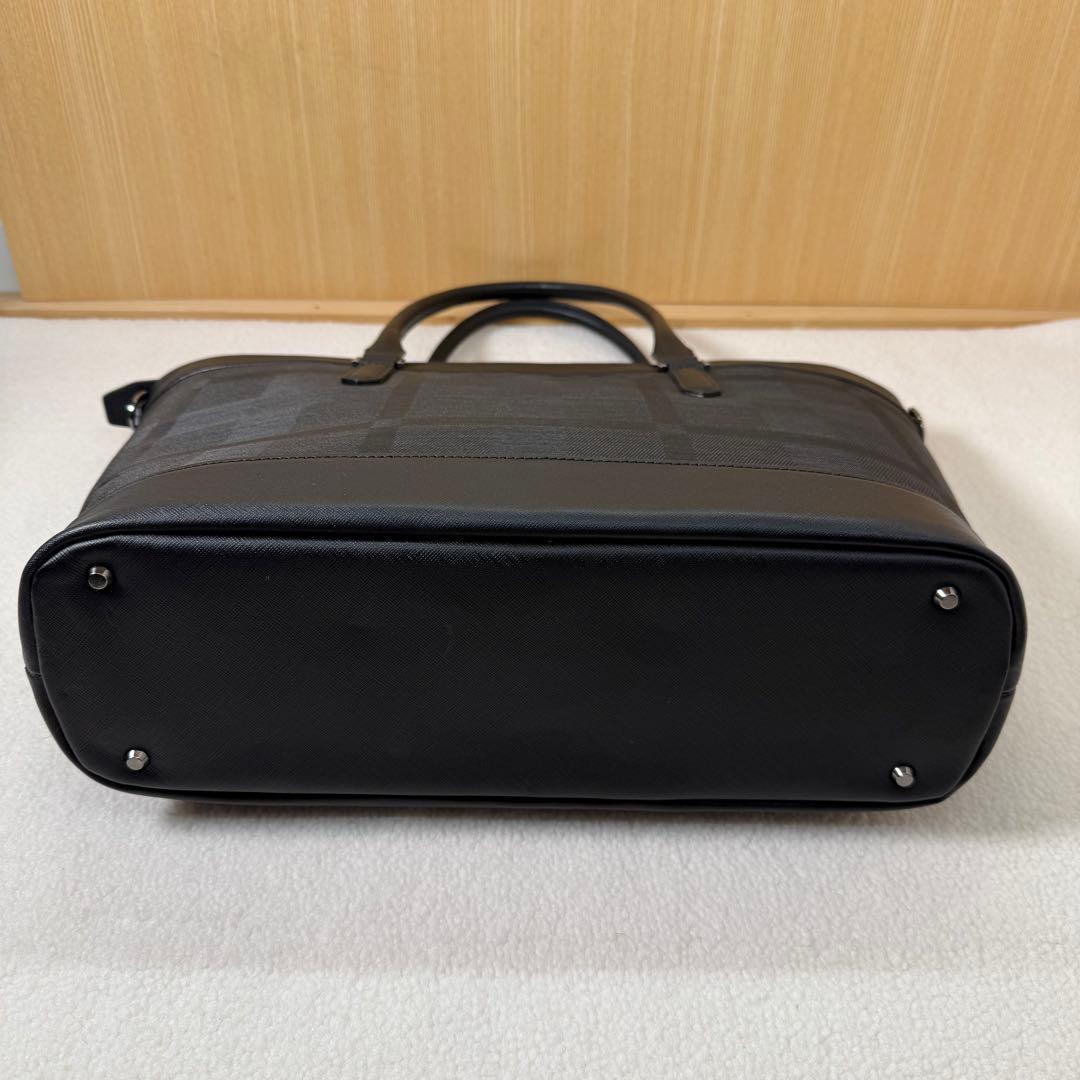 未使用品　ブラックレーベル クレストブリッジ エンボスレザー トートバッグ