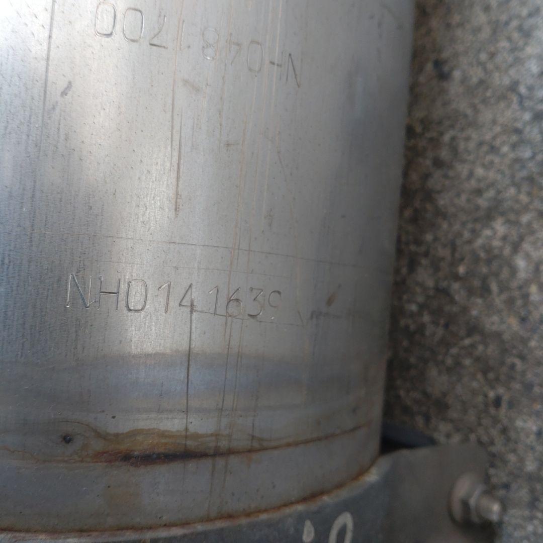 デュトロ　XZU605 触媒　コンバータ