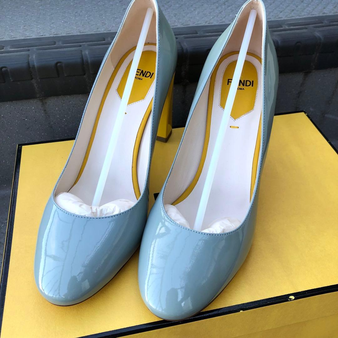 【新品】FENDI エナメル 水色／イエローハイヒールパンプス サイズ36