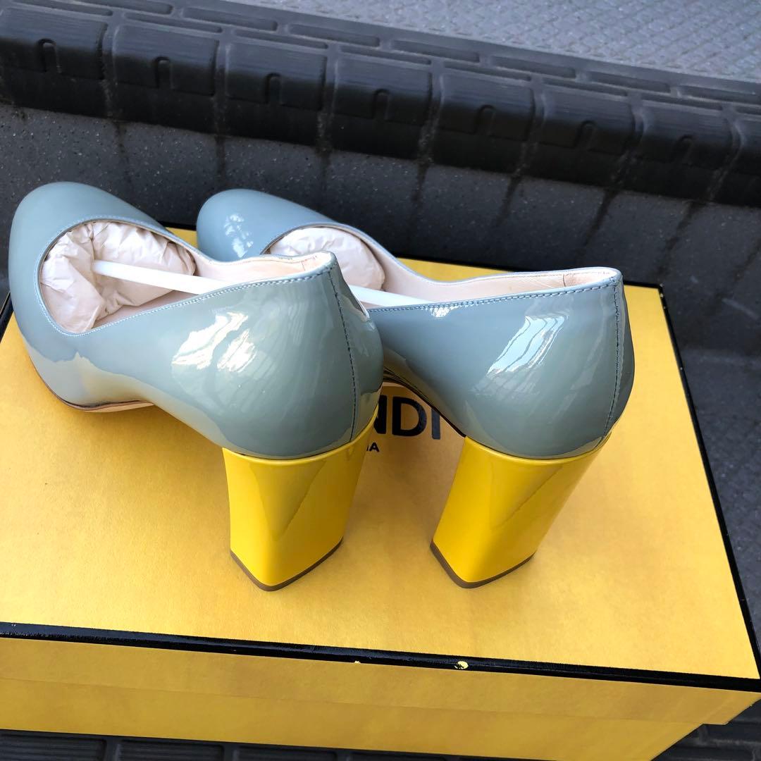 【新品】FENDI エナメル 水色／イエローハイヒールパンプス サイズ36