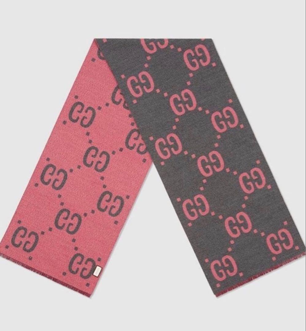 GUCCI ロゴ入りマフラー 37 x 190 cm 紙袋、箱なし