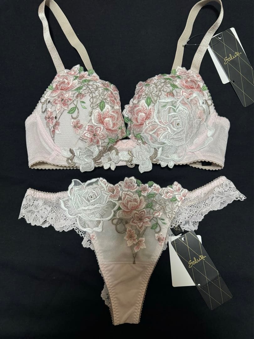 【新品未使用】サルート 16グループ 白雪姫 D65