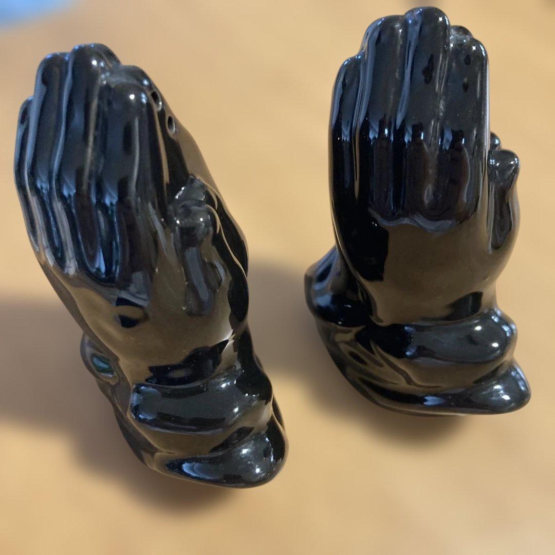 小物 supreme salt & pepper shaker