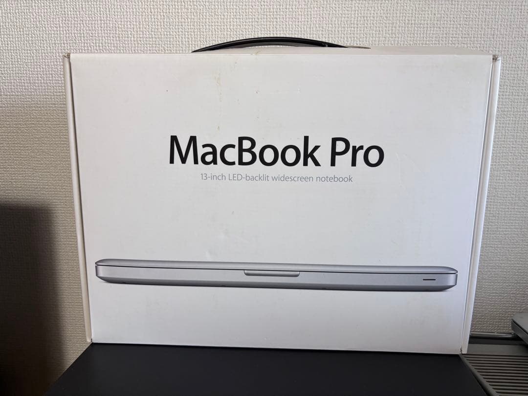 MacBook Pro i7 / 8GB / 1TB / 13インチ