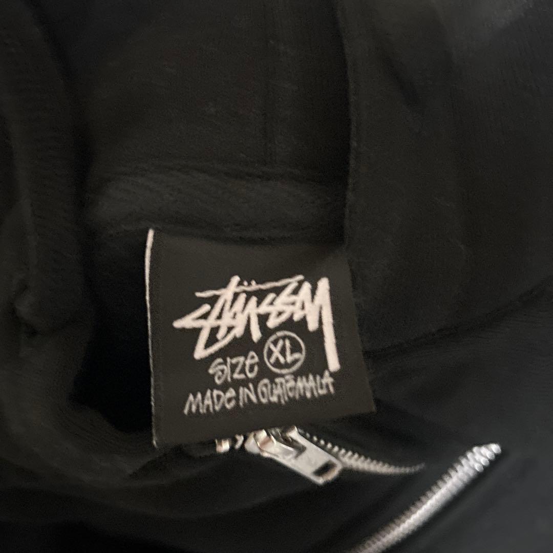 ストゥーシージップパーカー