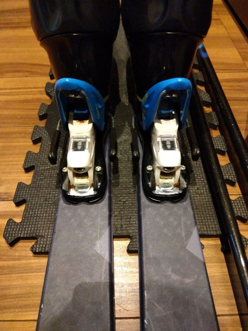 高年式‼️HART/学生・メンズ用/スキーセット・メンテ・WAX済み✔超軽量‼️