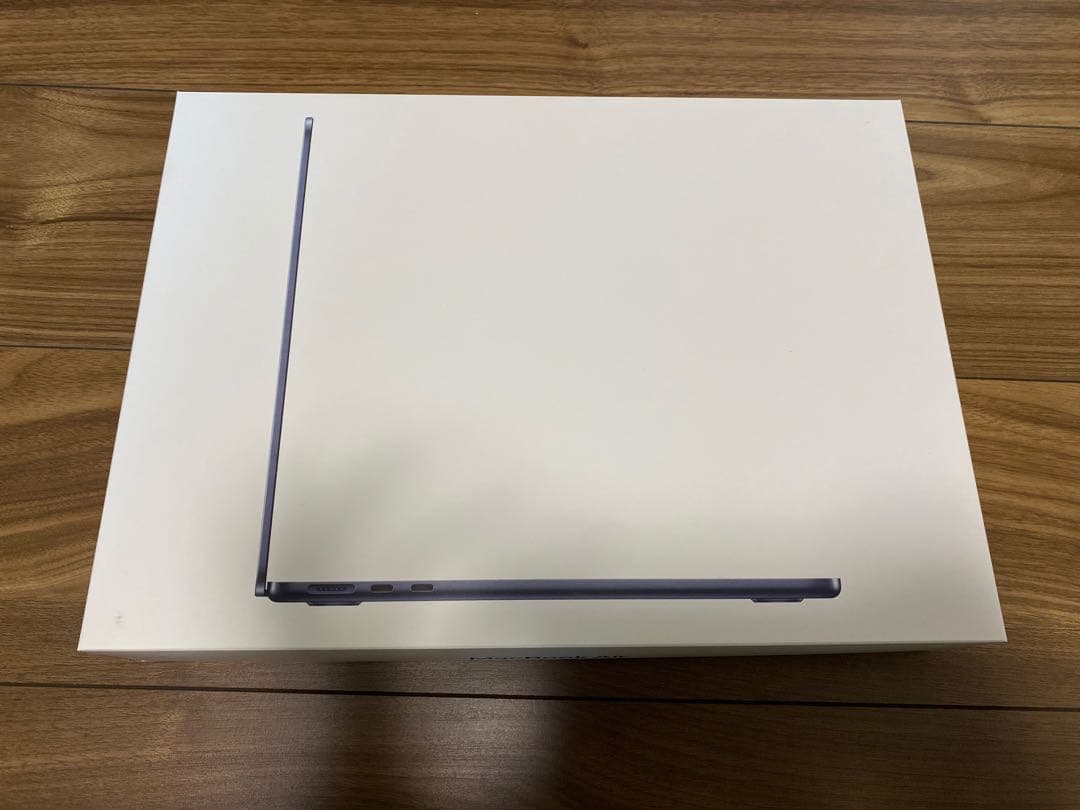 Apple MacBook Air (M3, 8GB, 256GB SSD）